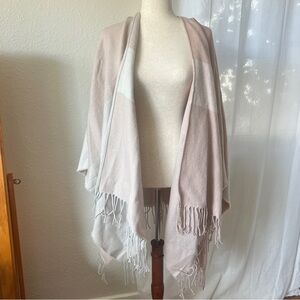 Soia & Kyo pink and white Shawl